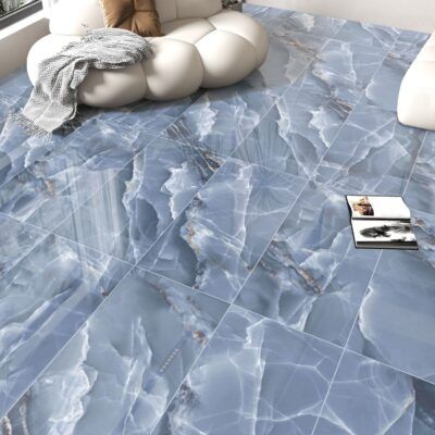 SELENE, Onyx Blue fliser 60x120 cm – Højglans blå marmorlook